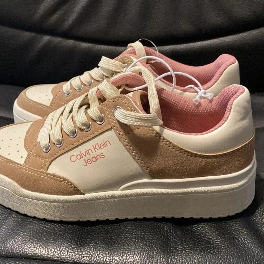 Brand New Calvin Klein Jeans Classic Sneakers Womens Cupsole Sneaker - Size 6M - Picture 5 of 7
